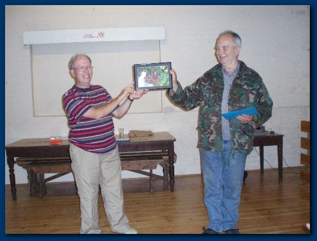 600x449 pixels (131K)